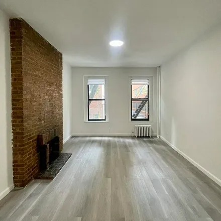 Rent this 1 bed apartment on 343 East 92nd Street in New York, NY 10128