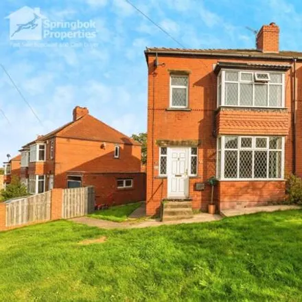 Buy this 3 bed duplex on Queens Drive/Huddersfield Road in Queens Drive, Barnsley