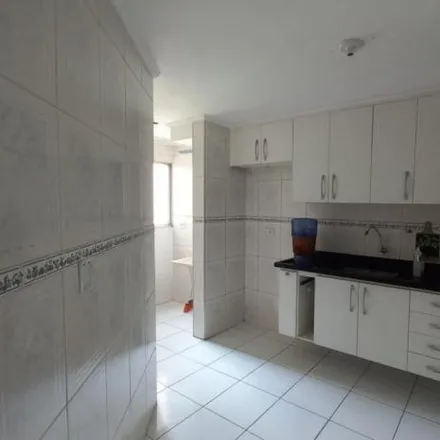 Rent this 2 bed apartment on Rua Juan Vicente in Padroeira, Osasco - SP