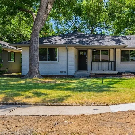 Buy this 3 bed house on 10226 Eastwood Drive in Reinhardt, Dallas