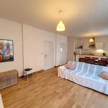 Rent this 1 bed apartment on Rue de la Filature - Spinnerijstraat 1 in 1060 Saint-Gilles - Sint-Gillis, Belgium