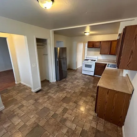 Image 5 - 13084 High Street, South Rockwood, Berlin Charter Township, MI 48179, USA - Apartment for rent