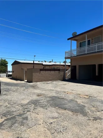 Image 9 - 39012 10th Street West, Palmdale, CA 93534, USA - Apartment for sale