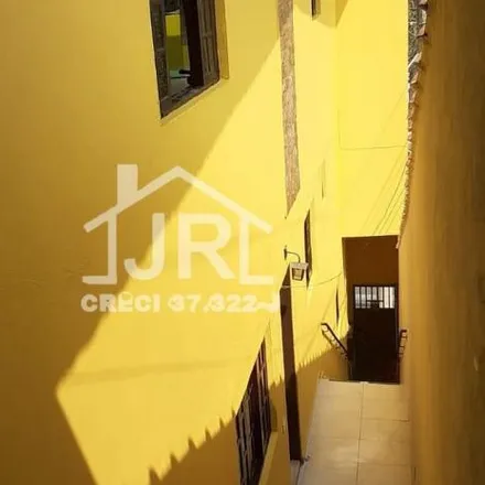 Buy this 2 bed house on Avenida Hermínio Pegoraro in Vila Independência, Mauá - SP