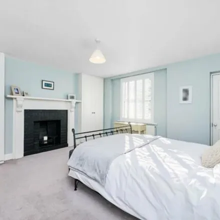 Image 7 - 27 Gunter Grove, Lot's Village, London, SW10 0UN, United Kingdom - Apartment for sale