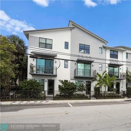 Image 2 - 553 Northeast 21st Court, Wilton Manors, FL 33305, USA - Townhouse for sale