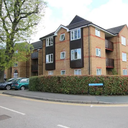 Rent this 2 bed apartment on 7 South Street in Bishop's Stortford, CM23 3AL
