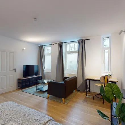 Rent this 2 bed apartment on Friedrich-Wilhelm-Straße 97 in 12099 Berlin, Germany