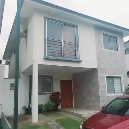 Rent this 4 bed house on unnamed road in 091910, La Aurora