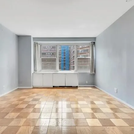 Buy this studio apartment on 428 2nd Avenue in New York, NY 10010