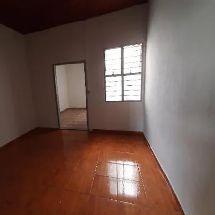 Rent this 2 bed house on Rua Monteiro Lobato in Vila Hortência, Sorocaba - SP