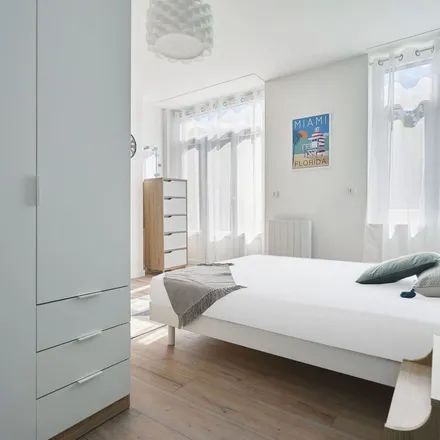 Rent this 1 bed apartment on 18 Rue de La Bassée in 59000 Lille, France