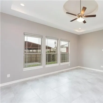 Image 3 - 1739 West Stanford Avenue, Timberhill Villa Number 4 Colonia, McAllen, TX 78504, USA - House for sale