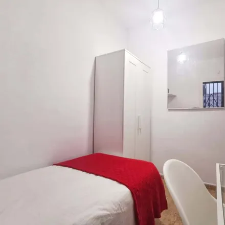 Image 3 - Carrer de Cabanes, 16, 08004 Barcelona, Spain - Room for rent