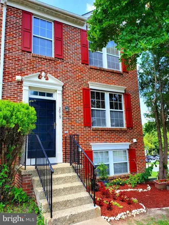 Image 1 - 2019 South Anvil Lane, Temple Hills, Prince George's County, MD 20748, USA - Townhouse for sale