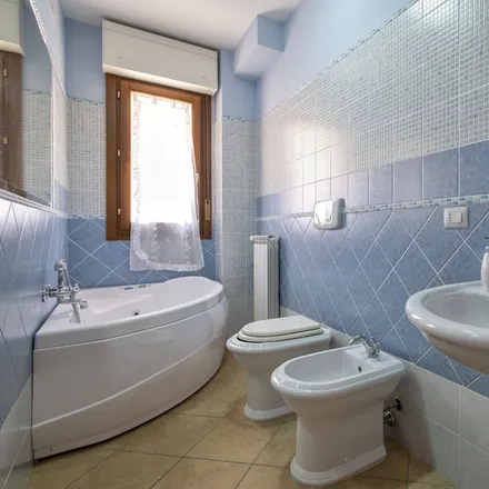 Image 3 - Sassari, Italy - Apartment for rent