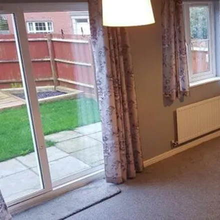 Image 5 - Rowan Close, Desborough, NN14 2GP, United Kingdom - Duplex for rent