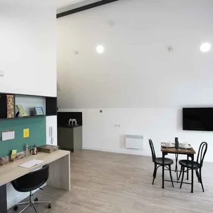 Rent this 1 bed apartment on 5 Blackhorse Lane in London, E17 6SX