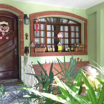 Buy this 2 bed house on Avenida Presidente Arthur Bernardes in Rudge Ramos, São Bernardo do Campo - SP