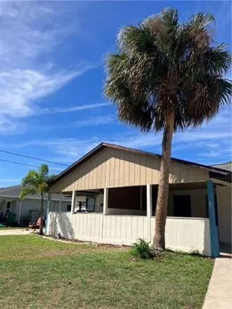 Buy this studio house on 116 Admiral Circle in Sebastian, FL 32958