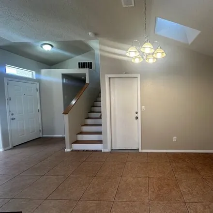 Image 9 - 8319 Wynview Court Northwest, Albuquerque, NM 87120, USA - House for sale