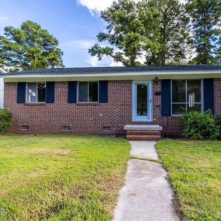 Buy this 3 bed house on 403 Massachusetts Avenue in Elizabeth City, NC 27909