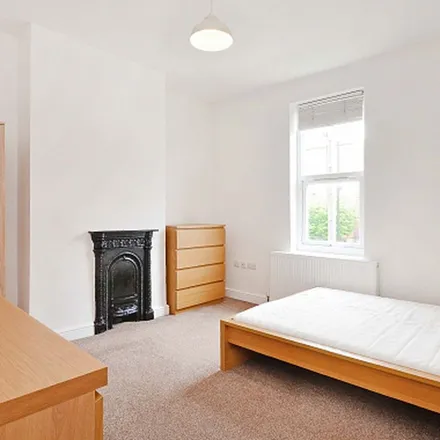 Rent this 3 bed apartment on Shoreham Street/Cherry Street in Shoreham Street, Cultural Industries