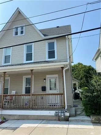 Rent this 2 bed house on 413 Broad Street in Pen Argyl, Northampton County