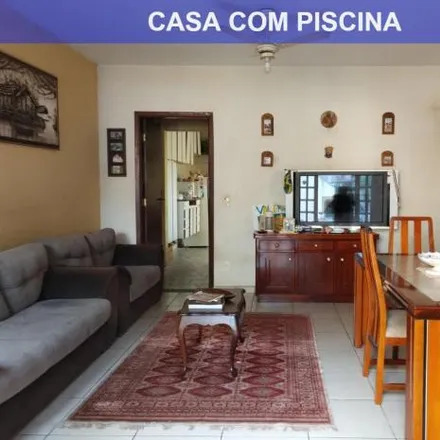 Buy this 2 bed house on Avenida Maria Alvim Soares in Alvinópolis, Atibaia - SP