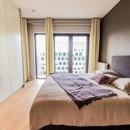 Rent this 3 bed apartment on Rue de Livourne - Livornostraat 80 in 1050 Brussels, Belgium