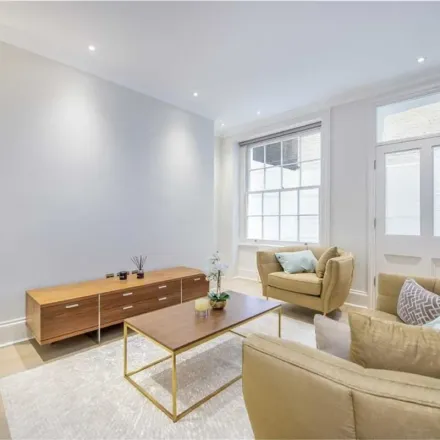 Image 4 - 15 Queen's Gate Terrace, London, SW7 5PF, United Kingdom - Apartment for rent