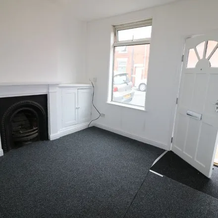 Image 2 - 27 Welles Street, Sandbach, CW11 1GT, United Kingdom - Apartment for rent