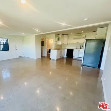 Image 3 - 3977 Scandia Way, Los Angeles, CA 90065, USA - House for rent