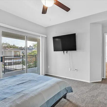 Rent this 1 bed condo on Henderson