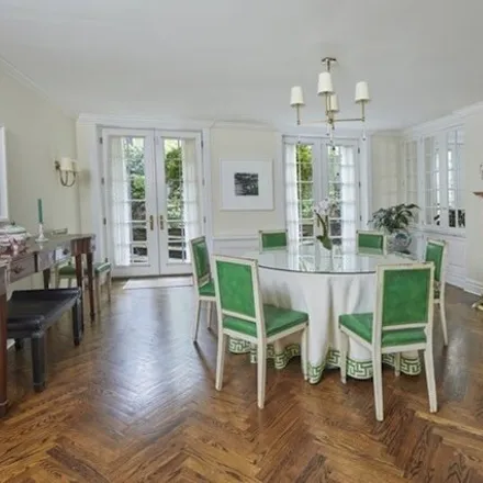 Image 2 - 115 East 81st Street, New York, NY 10028, USA - Townhouse for sale