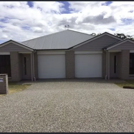 Image 1 - Sanctuary Drive, Cranley QLD, Australia - Duplex for rent