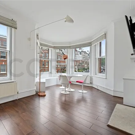 Rent this 3 bed apartment on Buckingham Mansions in 353 West End Lane, London