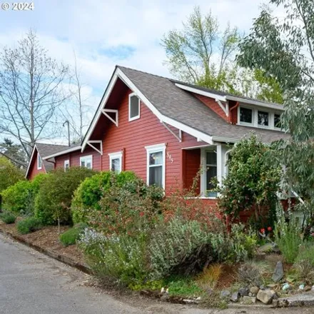 Buy this 3 bed house on 586 Southwest Drumwood Avenue in McMinnville, OR 97128