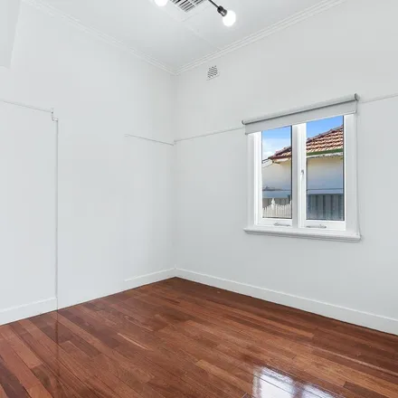 Image 5 - Milne Street, Bayswater WA 6053, Australia - Apartment for rent