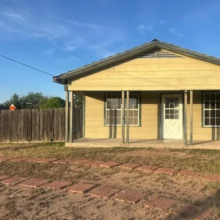 Buy this 4 bed house on 2087 Raney Street in San Angelo, TX 76901