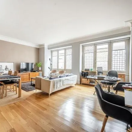 Buy this 1 bed apartment on Kensington Court Gardens in Kensington Court Place, London