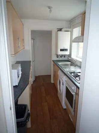 Image 7 - Humber Road South, Beeston, NG9 2EY, United Kingdom - Townhouse for rent