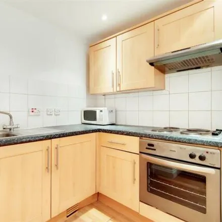 Image 3 - 176 Gloucester Place, London, NW1 6BU, United Kingdom - Apartment for rent