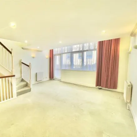 Image 3 - Hindon Court, 104 Wilton Road, London, SW1V 1HP, United Kingdom - Townhouse for sale