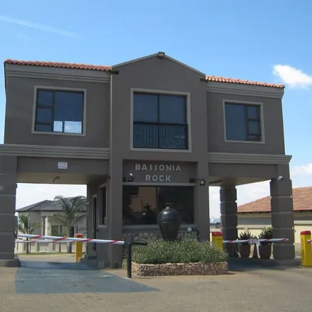 Rent this 2 bed apartment on Rooigras Avenue in Bassonia, Johannesburg