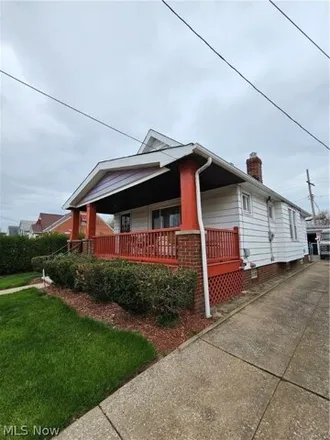 Image 3 - 19673 Mohawk Avenue, Cleveland, OH 44119, USA - House for sale