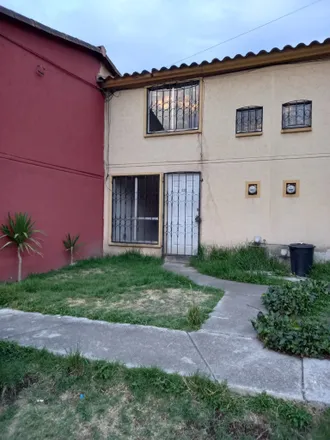 Rent this 2 bed house on Calle L 5 in 50220 San Mateo Otzacatipan, MEX