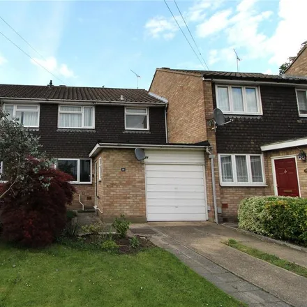 Rent this 3 bed townhouse on 58 Hanging Hill Lane in Hutton, CM13 2HT