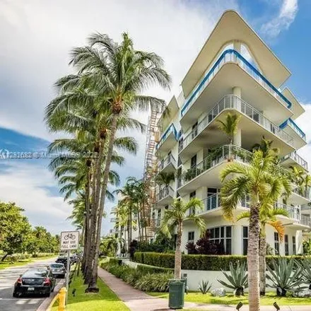 Buy this 1 bed loft on 897 Dade Boulevard in Miami Beach, FL 33139