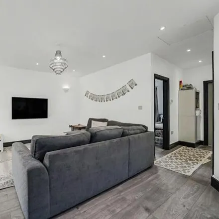 Image 3 - Purland Close, London, RM8 1AS, United Kingdom - House for sale